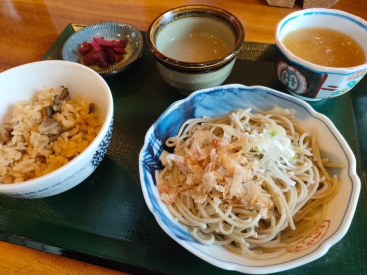 中村そば店　おろし蕎麦　マイタケご飯
